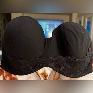 Victoria’s Secret‎ Body by Victoria Lined Black Lace Strapless Bra size 32 DDD